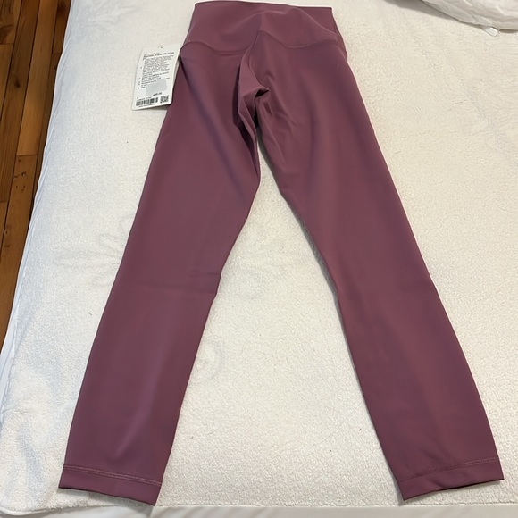 NWT Lululemon Wunder Train Crop 23” - Picture 3 of 3